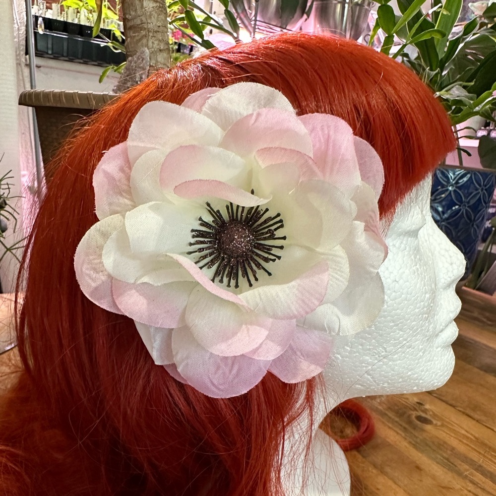Flower hair clip